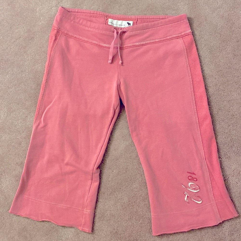 Abercrombie Pink Capris size: L